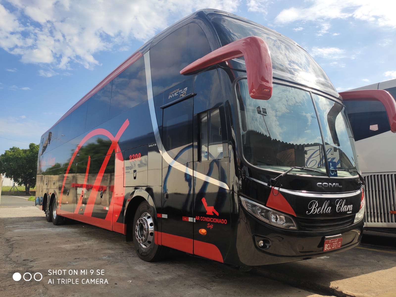 LD Comil Invictus HD — Edição Vermelha